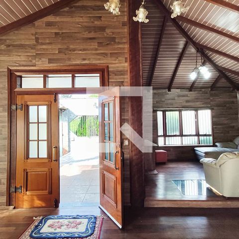 Casa à venda com 274m², 2 quartos e 4 vagasSala 2