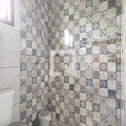 Casa à venda com 274m², 2 quartos e 4 vagasBanheiro 4