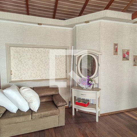 Casa à venda com 274m², 2 quartos e 4 vagasSala 2