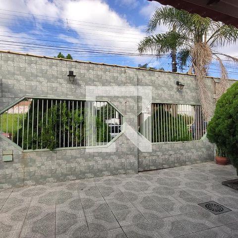 Casa à venda com 274m², 2 quartos e 4 vagasPátio Frente
