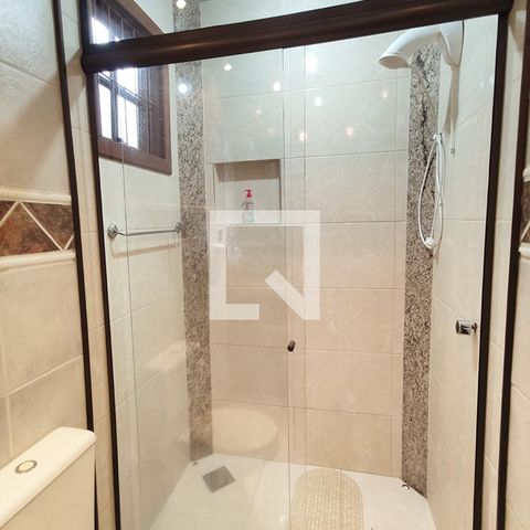 Casa à venda com 274m², 2 quartos e 4 vagasBanheiro 3
