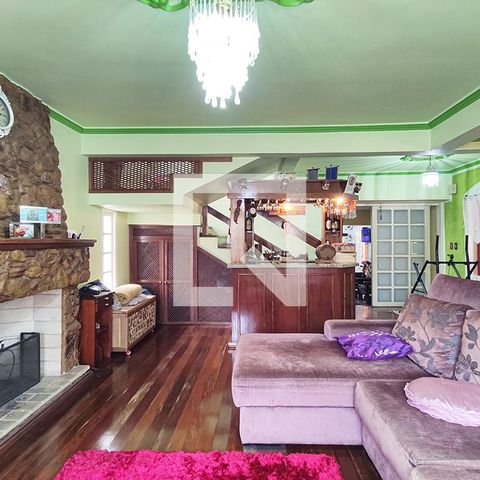 Casa à venda com 370m², 3 quartos e 2 vagasSala de Estar