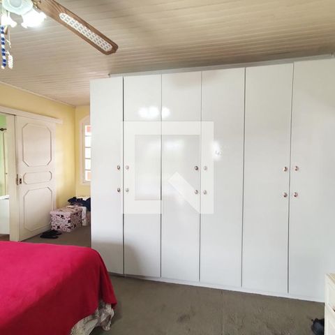 Casa à venda com 370m², 3 quartos e 2 vagasQuarto 2 Suíte