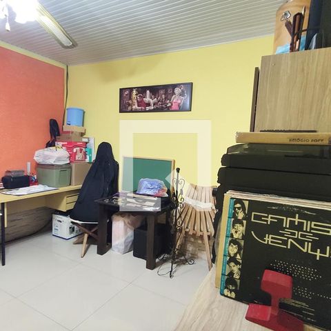 Casa à venda com 370m², 3 quartos e 2 vagasEscritório
