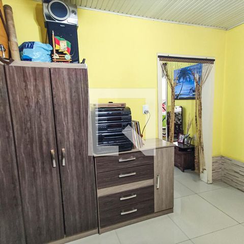 Casa à venda com 370m², 3 quartos e 2 vagasEscritório