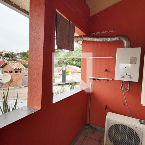 Casa à venda com 370m², 3 quartos e 2 vagasSacada do Corredor
