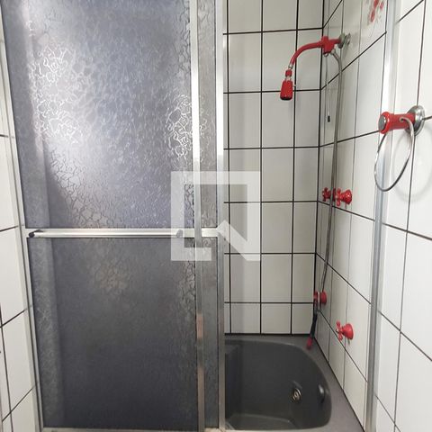 Casa à venda com 370m², 3 quartos e 2 vagasBanheiro da Suíte