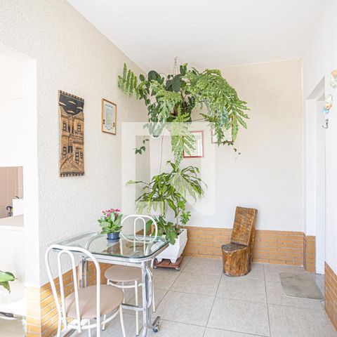 Casa à venda com 120m², 3 quartos e 4 vagasQuintal