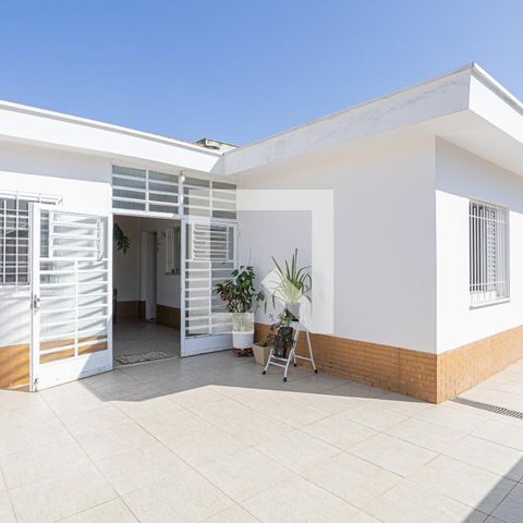 Casa à venda com 120m², 3 quartos e 4 vagasQuintal