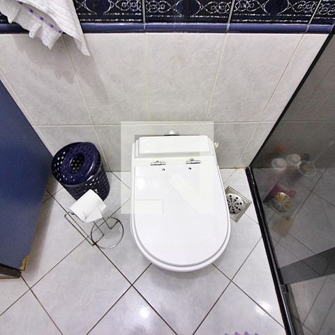Casa à venda com 379m², 5 quartos e 6 vagasBanheiro Social