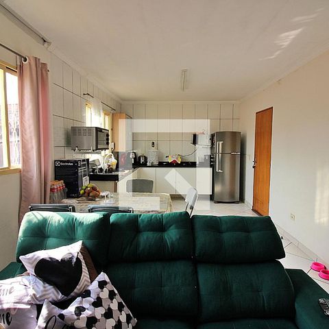 Casa à venda com 379m², 5 quartos e 6 vagasSala/Cozinha casa 2