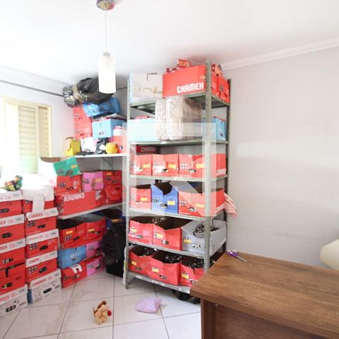 Casa à venda com 379m², 5 quartos e 6 vagasQuarto 2 Casa 2