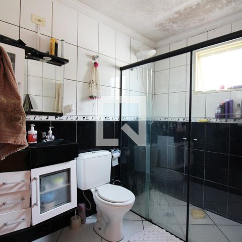 Casa à venda com 379m², 5 quartos e 6 vagasBanheiro Social Casa 2