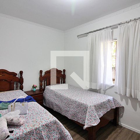 Casa à venda com 379m², 5 quartos e 6 vagasQuarto 2