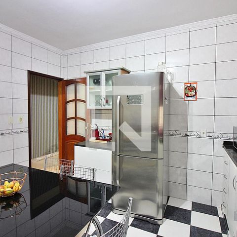 Casa à venda com 379m², 5 quartos e 6 vagasCozinha