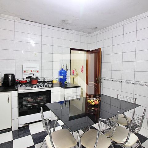 Casa à venda com 379m², 5 quartos e 6 vagasCozinha