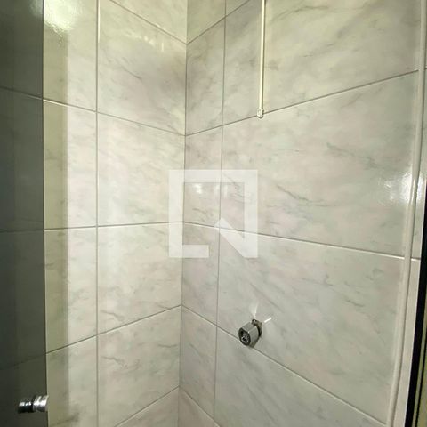 Apartamento à venda com 110m², 3 quartos e sem vagaBox do Banheiro 1