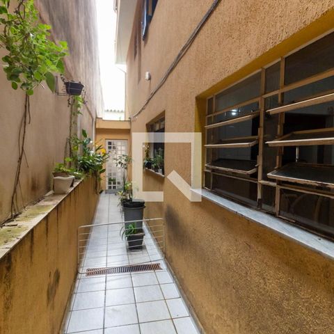 Casa à venda com 241m², 4 quartos e 2 vagasÁrea externa