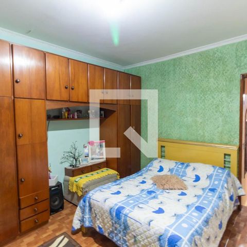 Casa à venda com 241m², 4 quartos e 2 vagasQuarto 3
