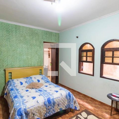 Casa à venda com 241m², 4 quartos e 2 vagasQuarto 3