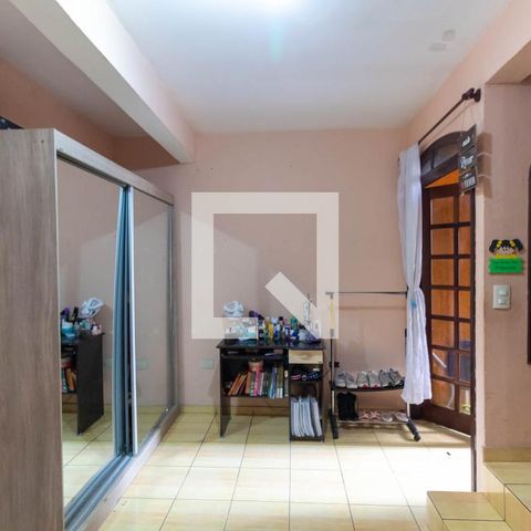 Casa à venda com 241m², 4 quartos e 2 vagasQuarto 4