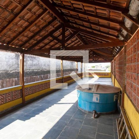 Casa à venda com 241m², 4 quartos e 2 vagasVaranda
