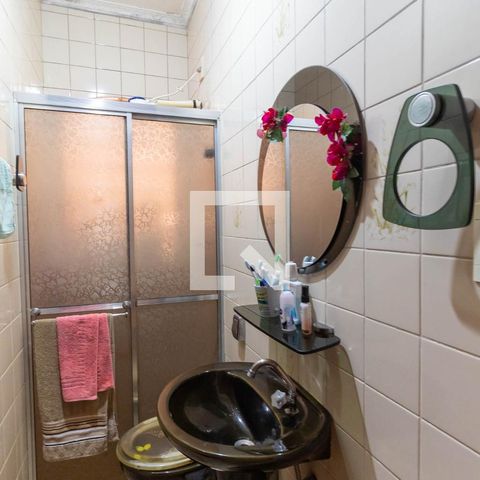 Casa à venda com 241m², 4 quartos e 2 vagasBanheiro 3