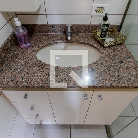 Apartamento à venda com 82m², 3 quartos e 2 vagasBanheiro social