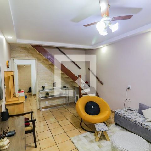 Casa à venda com 98m², 3 quartos e 1 vagaSala