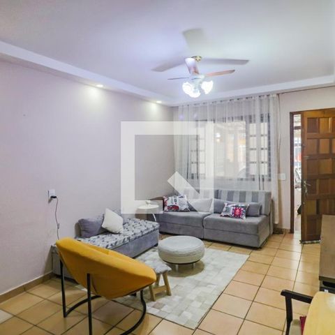 Casa à venda com 98m², 3 quartos e 1 vagaSala