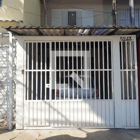 Casa à venda com 98m², 3 quartos e 1 vagaFachada 