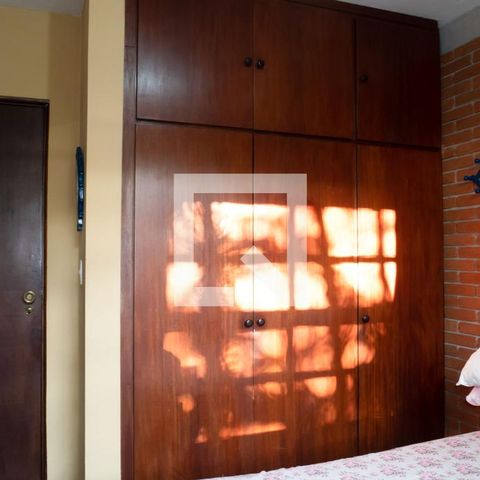 Casa para alugar com 4424m², 3 quartos e 8 vagasQuarto 1