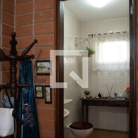 Casa para alugar com 4424m², 3 quartos e 8 vagasLavabo