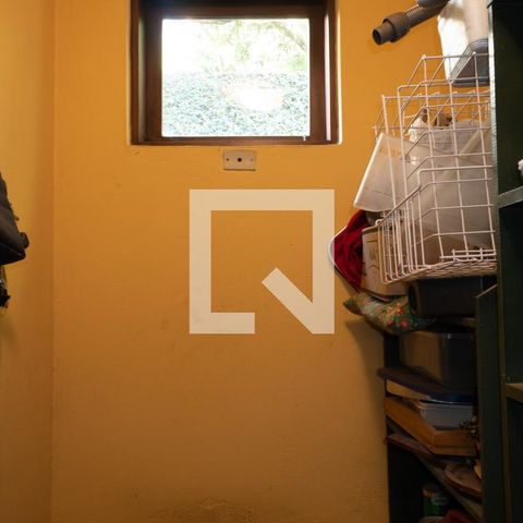 Casa para alugar com 4424m², 3 quartos e 8 vagasDespensa