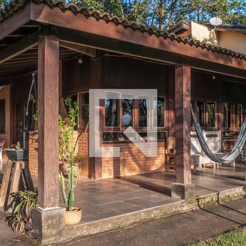 Casa para alugar com 4424m², 3 quartos e 8 vagasÁrea Externa