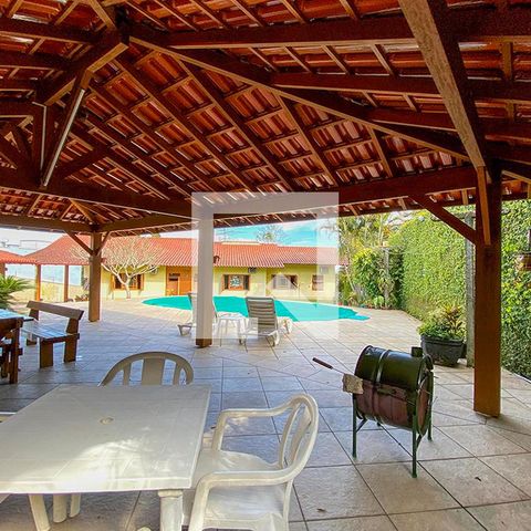 Casa à venda com 190m², 3 quartos e 3 vagasQuiosque e Piscina