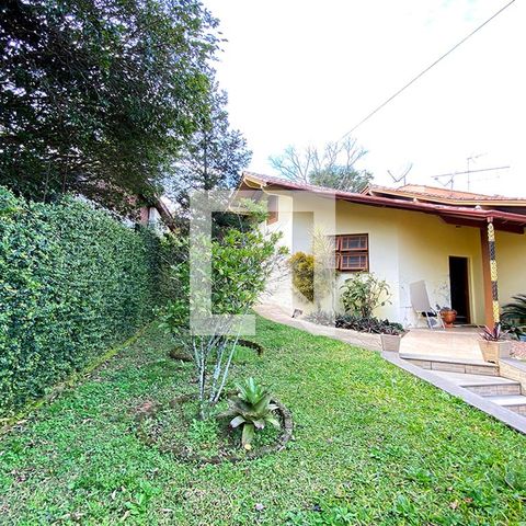 Casa à venda com 190m², 3 quartos e 3 vagasFachada