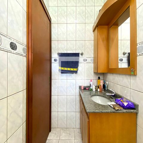 Casa à venda com 190m², 3 quartos e 3 vagasBanheiro 3
