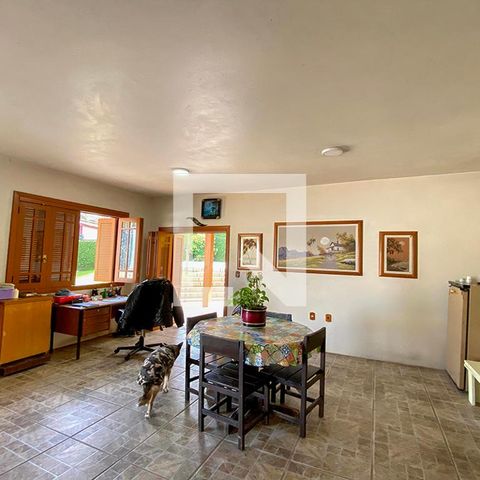Casa à venda com 190m², 3 quartos e 3 vagasGaragem