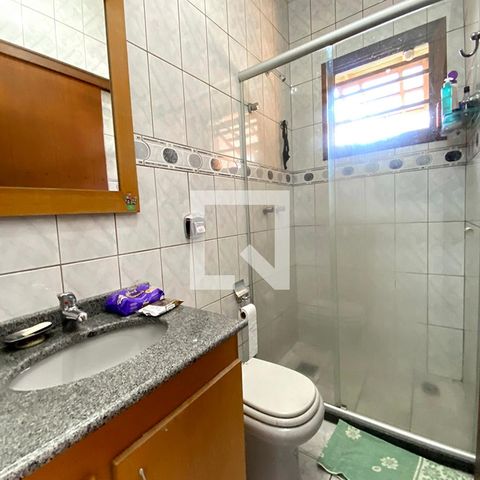 Casa à venda com 190m², 3 quartos e 3 vagasBanheiro 3