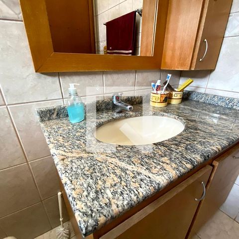 Casa à venda com 190m², 3 quartos e 3 vagasBanheiro 2