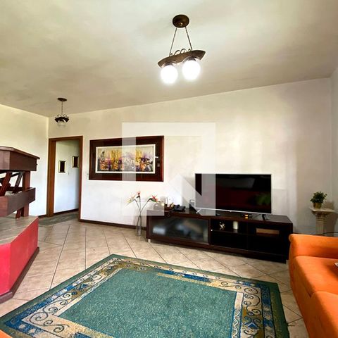 Casa à venda com 190m², 3 quartos e 3 vagasSala