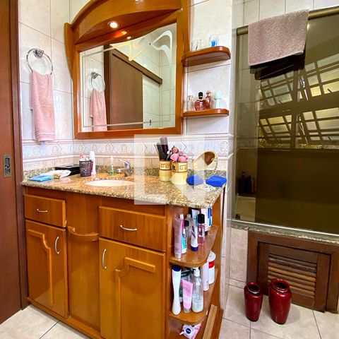 Casa à venda com 190m², 3 quartos e 3 vagasBanheiro