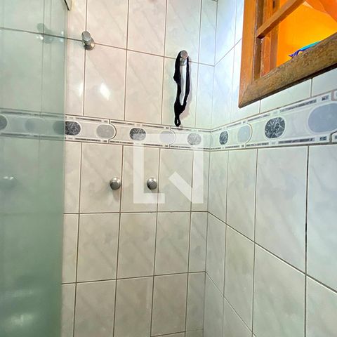 Casa à venda com 190m², 3 quartos e 3 vagasBanheiro 3