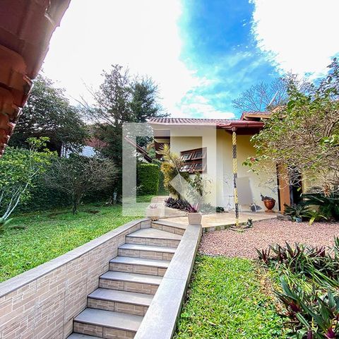 Casa à venda com 190m², 3 quartos e 3 vagasFachada