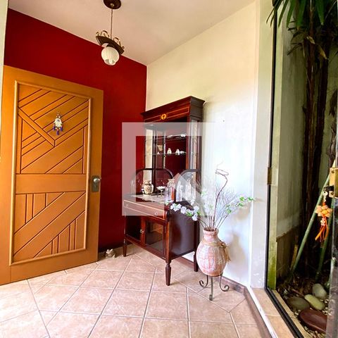 Casa à venda com 190m², 3 quartos e 3 vagasSala