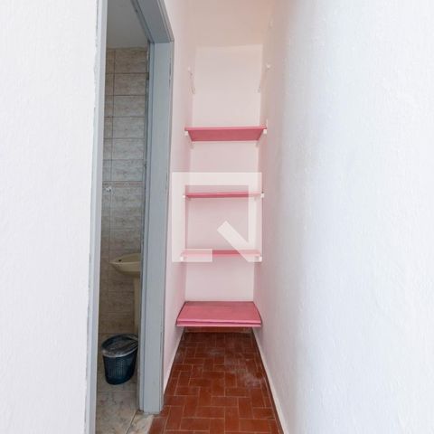 Casa à venda com 300m², 4 quartos e 2 vagasCorredor