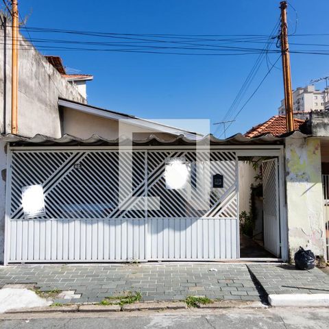 Casa à venda com 300m², 4 quartos e 2 vagasFachada