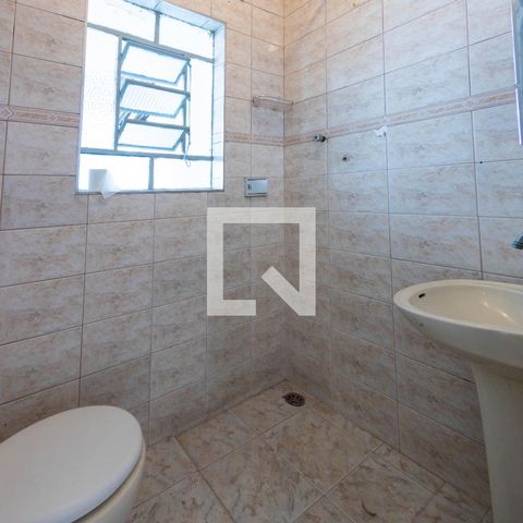 Casa à venda com 300m², 4 quartos e 2 vagasBanheiro