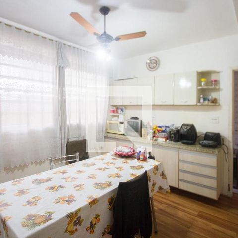 Casa à venda com 140m², 3 quartos e 2 vagasCopa